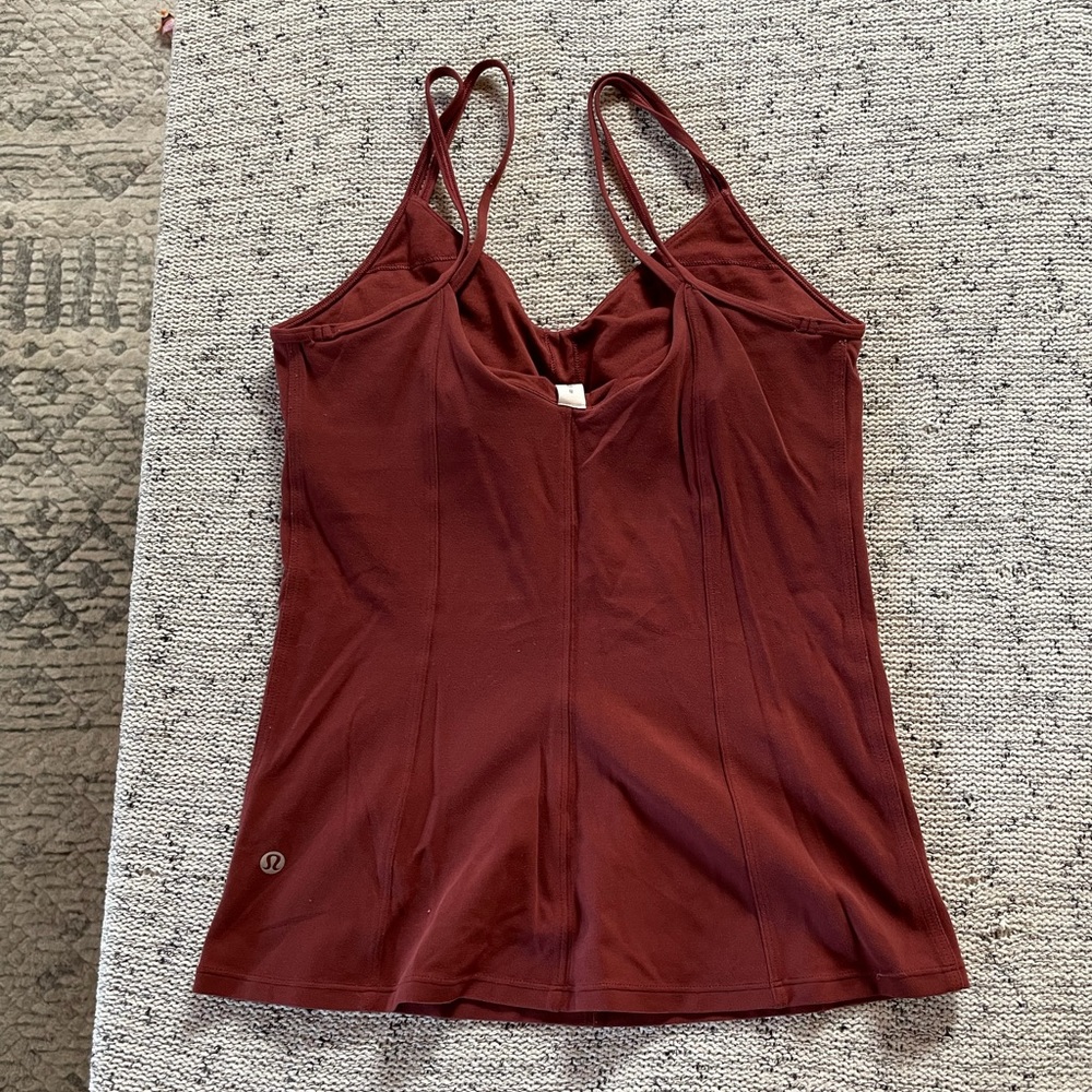 Red lululemon tank